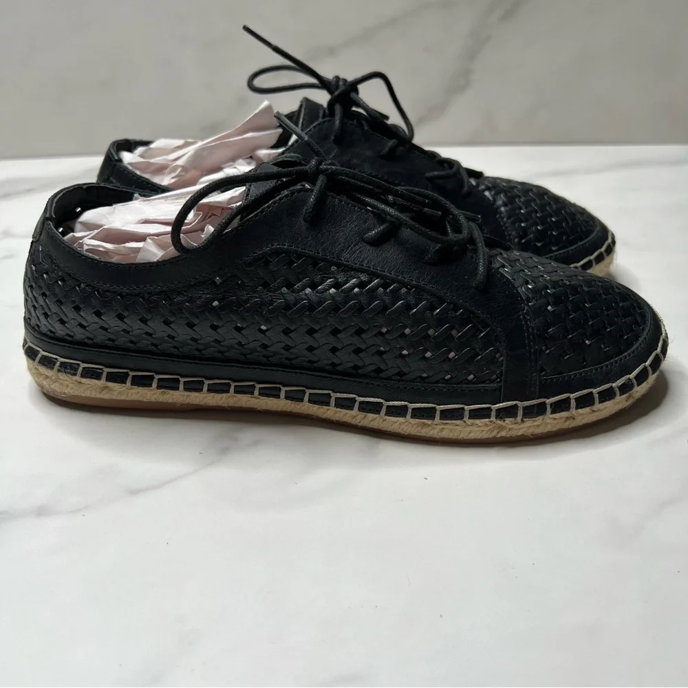 Vince Camuto Galstita Lace-Up Sneaker
